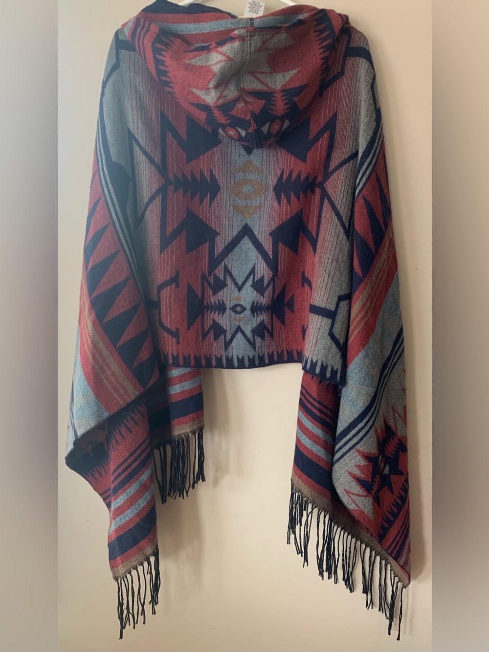 Collection Eighteen Aztec Pattern Hooded Fringe Wrap - Picture 2 of 3